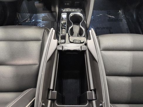 Used 2023 Buick Envision Essence AWD/4WD image 17