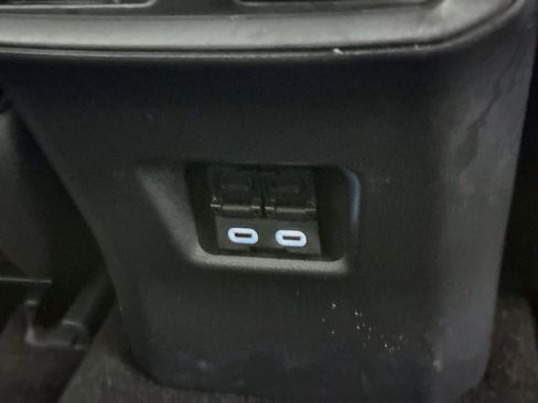Used 2025 Toyota RAV4 XLE AWD/4WD image 41
