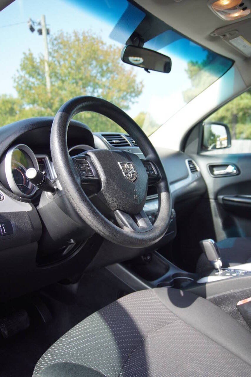 Used 2016 Dodge Journey SXT w/ Comfort/Convenience Group AWD/4WD image 11