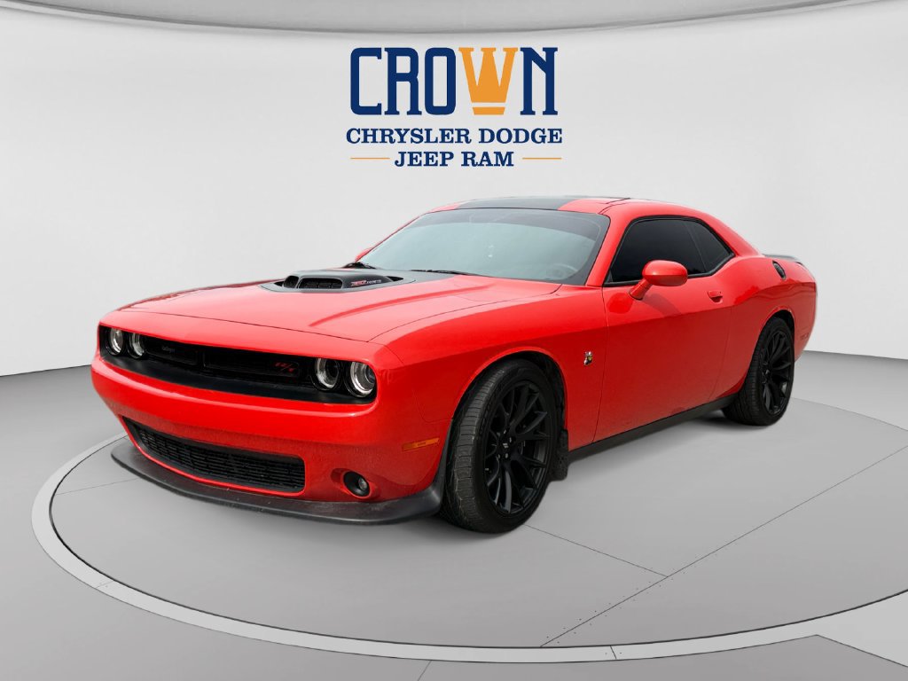 Used 2018 Dodge Challenger R/T Scat Pack RWD image 7