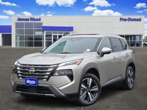 Used 2024 Nissan Rogue SL w/ SL Premium Package image 1