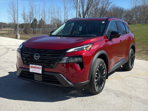 New 2026 Nissan Rogue SV AWD/4WD image 2