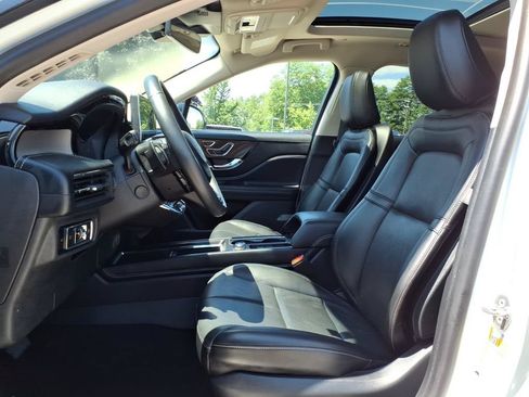 Used 2024 Lincoln Corsair Reserve w/ Equipment Group 201A AWD/4WD image 15