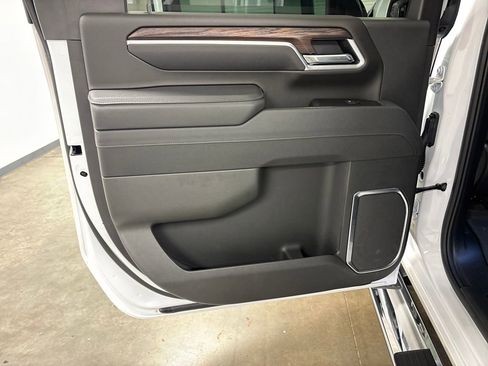 New 2025 GMC Sierra 2500 SLT image 29