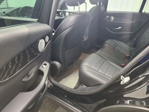 Used 2018 Mercedes-Benz GLC 300 4MATIC image 36