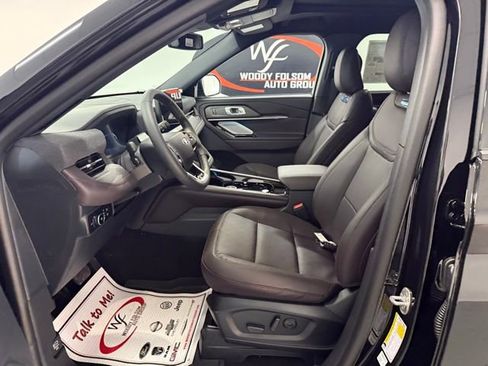 New 2026 Ford Explorer Platinum image 11