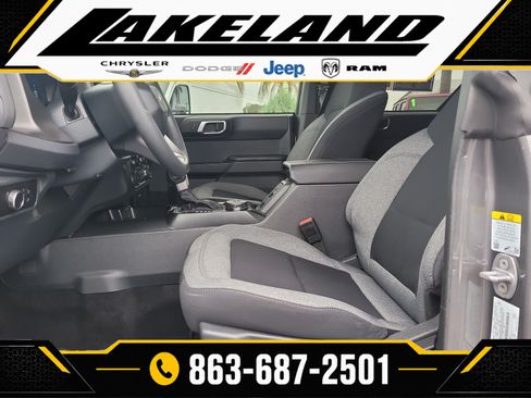 Used 2025 Ford Bronco 4-Door AWD/4WD image 16
