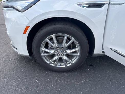 Used 2023 Buick Enclave Essence w/ Experience Buick Package AWD/4WD image 32