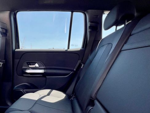 Certified 2025 Mercedes-Benz GLB 250 4MATIC image 23