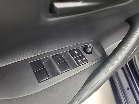 Used 2025 Toyota Corolla LE FWD image 24