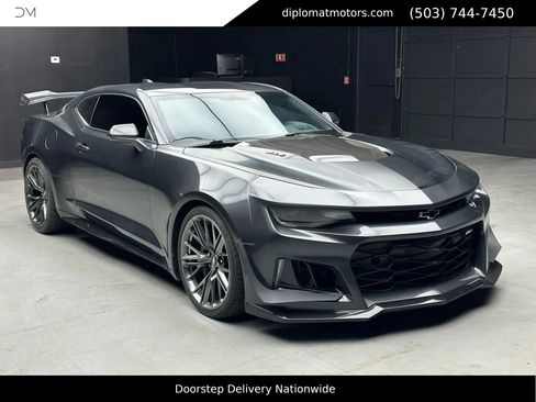 Used 2018 Chevrolet Camaro ZL1 image 8