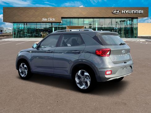 New 2026 Hyundai Venue SEL FWD image 4