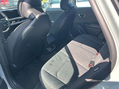 Used 2025 Kia K4 FWD image 8