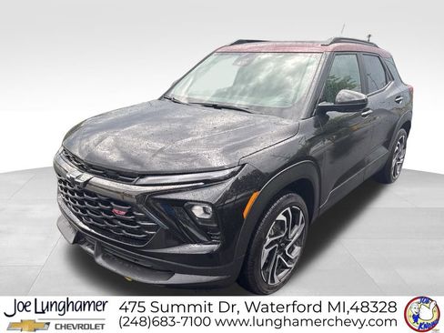 Used 2024 Chevrolet TrailBlazer RS w/ Convenience Package AWD/4WD image 9