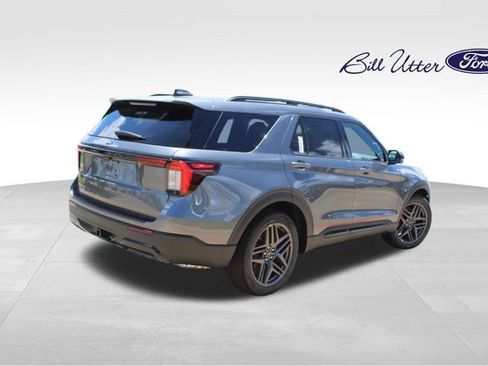 New 2026 Ford Explorer ST-Line w/ ST-Line Street Pack RWD image 3