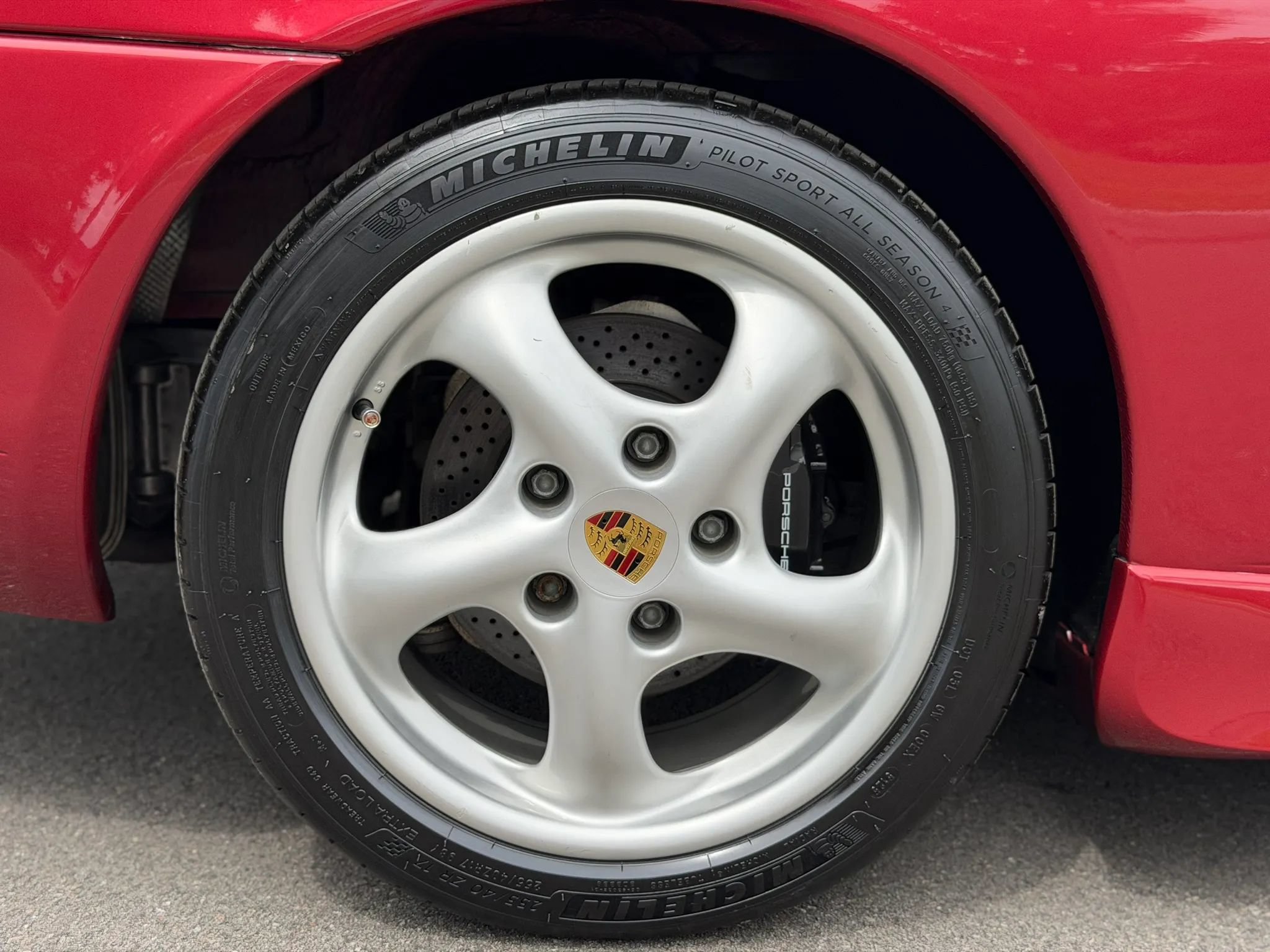 Used 2001 Porsche 911 Cabriolet image 82