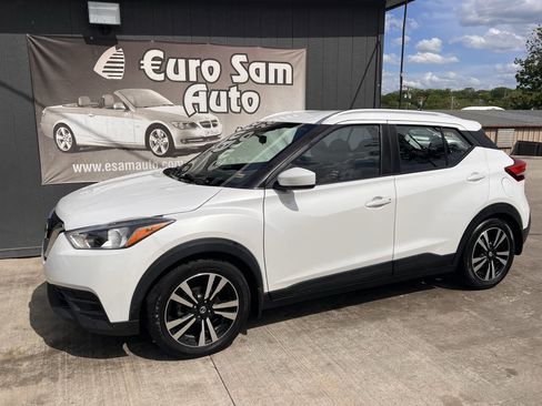 Used 2020 Nissan Kicks SV FWD image 4