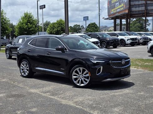 Used 2023 Buick Envision Avenir AWD/4WD image 2