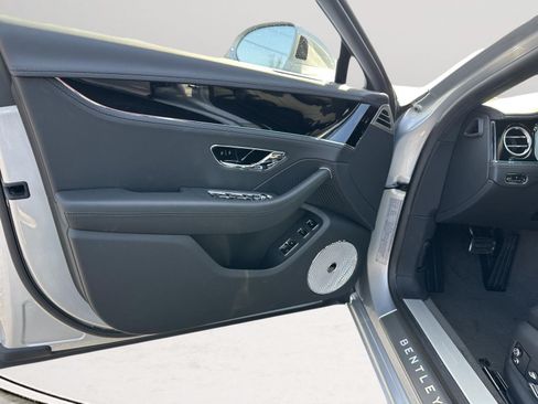 New 2026 Bentley Flying Spur Plug-In Hybrid AWD/4WD image 63