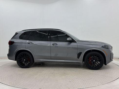 Used 2024 BMW X5 xDrive40i w/ M Sport Package AWD/4WD image 8
