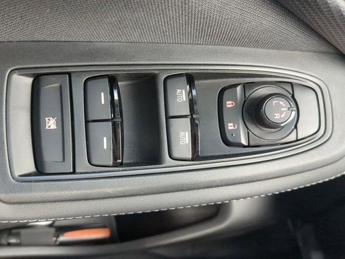 Used 2023 Subaru Forester Premium image 15