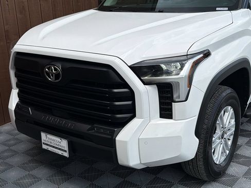 Used 2023 Toyota Tundra SR5 w/ SR5 Premium Package AWD/4WD image 20