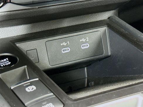 Used 2026 Nissan Kicks SV FWD image 14