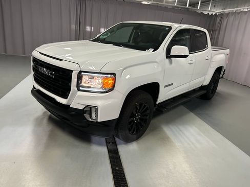 Used 2022 GMC Canyon Elevation w/ Elevation Premium Package AWD/4WD image 3