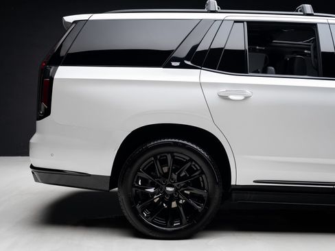 Used 2023 Cadillac Escalade Sport Platinum w/ LPO, ONYX Package AWD/4WD image 37