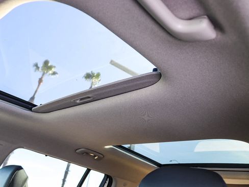 New 2025 Hyundai Santa Fe Limited image 30