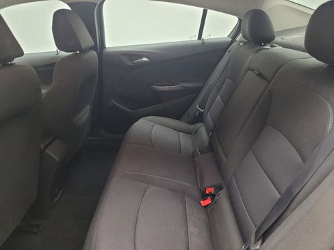 Used 2018 Chevrolet Cruze LT w/ Convenience Package FWD image 18
