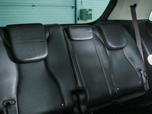 Used 2024 Kia Carnival SX Prestige FWD image 32