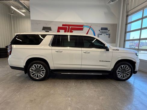 Used 2022 Chevrolet Suburban High Country w/ Max Trailering Package image 5