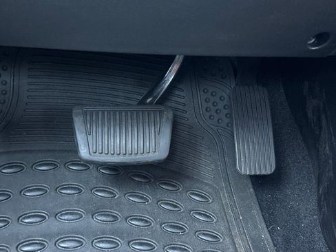 Certified 2024 Kia Forte LXS w/ LXS Technology Package image 40