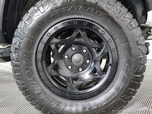 Used 2023 Toyota Tacoma TRD Sport image 31