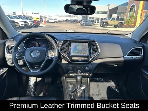Used 2022 Jeep Cherokee Limited AWD/4WD image 9