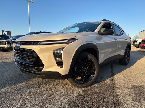 New 2026 Chevrolet Trax ACTIV w/ Driver Confidence Package image 1