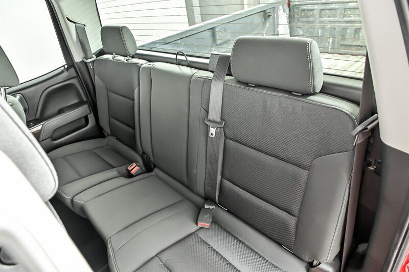 Used 2019 GMC Sierra 1500 SLE w/ SLE Value Package AWD/4WD image 16
