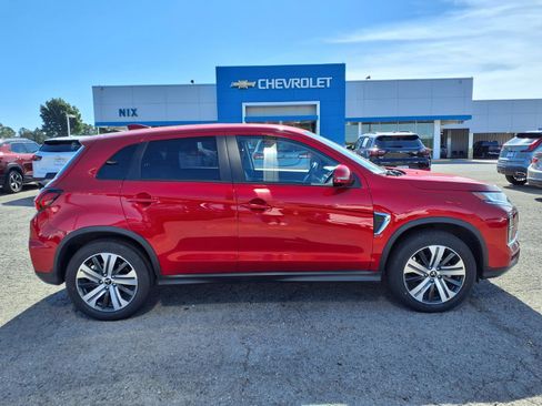 Used 2025 Mitsubishi Outlander Sport SE AWD/4WD image 20