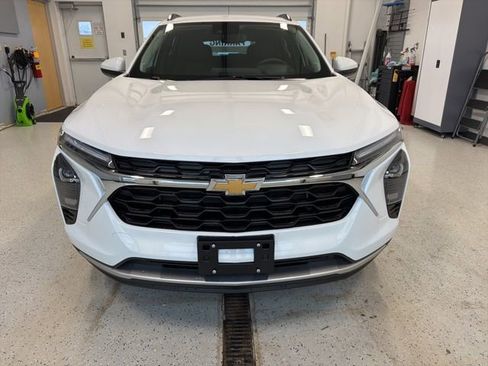 New 2026 Chevrolet Trax LT w/ Driver Confidence Package image 4