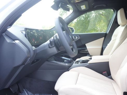 New 2026 BMW X3 xDrive30 w/ Premium Package image 11