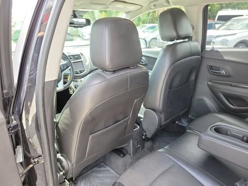 Used 2015 Chevrolet Trax LT w/ LT Plus Package AWD/4WD image 13