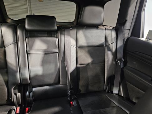 Used 2020 Jeep Grand Cherokee Altitude RWD image 14