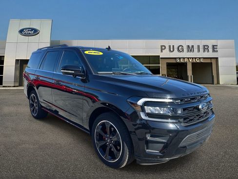 Used 2024 Ford Expedition Limited image 1