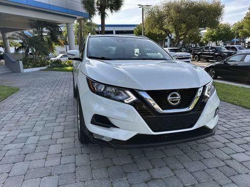 Used 2022 Nissan Rogue Sport SV w/ Technology Package AWD/4WD image 17