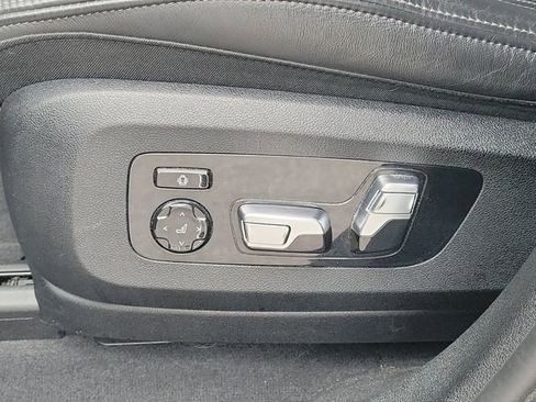 Used 2022 BMW X6 M50i AWD/4WD image 21