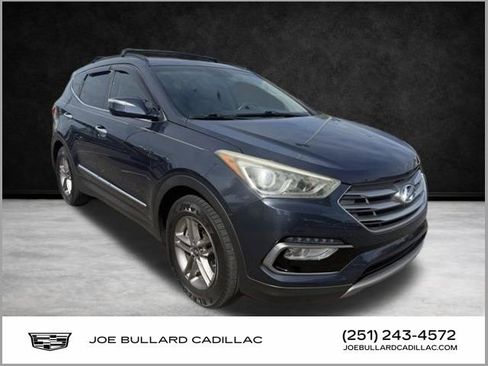 Used 2017 Hyundai Santa Fe Sport image 1