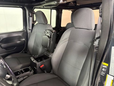 Used 2021 Jeep Wrangler Unlimited Sport AWD/4WD image 13