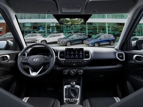 Used 2026 Hyundai Venue SEL FWD image 11
