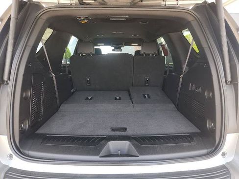 Used 2023 Chevrolet Tahoe LT w/ Luxury Package AWD/4WD image 14